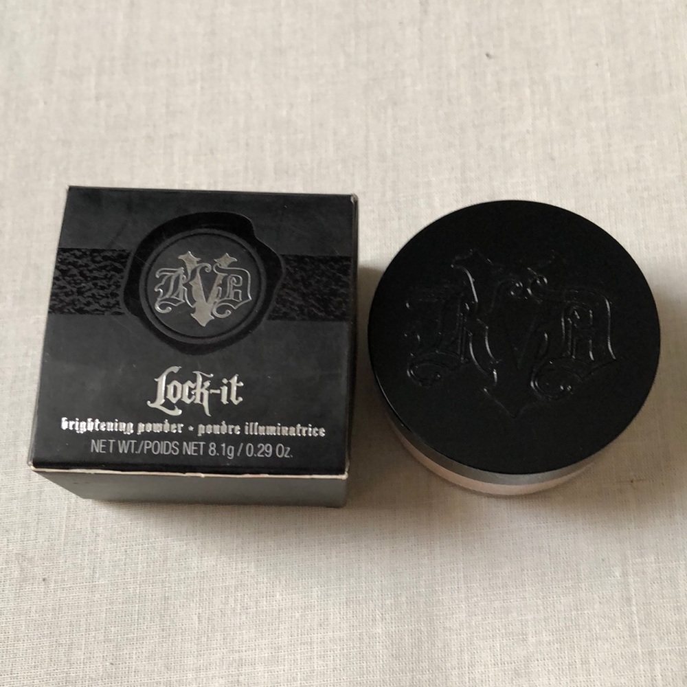 Kay Von D brightening powder color Petal